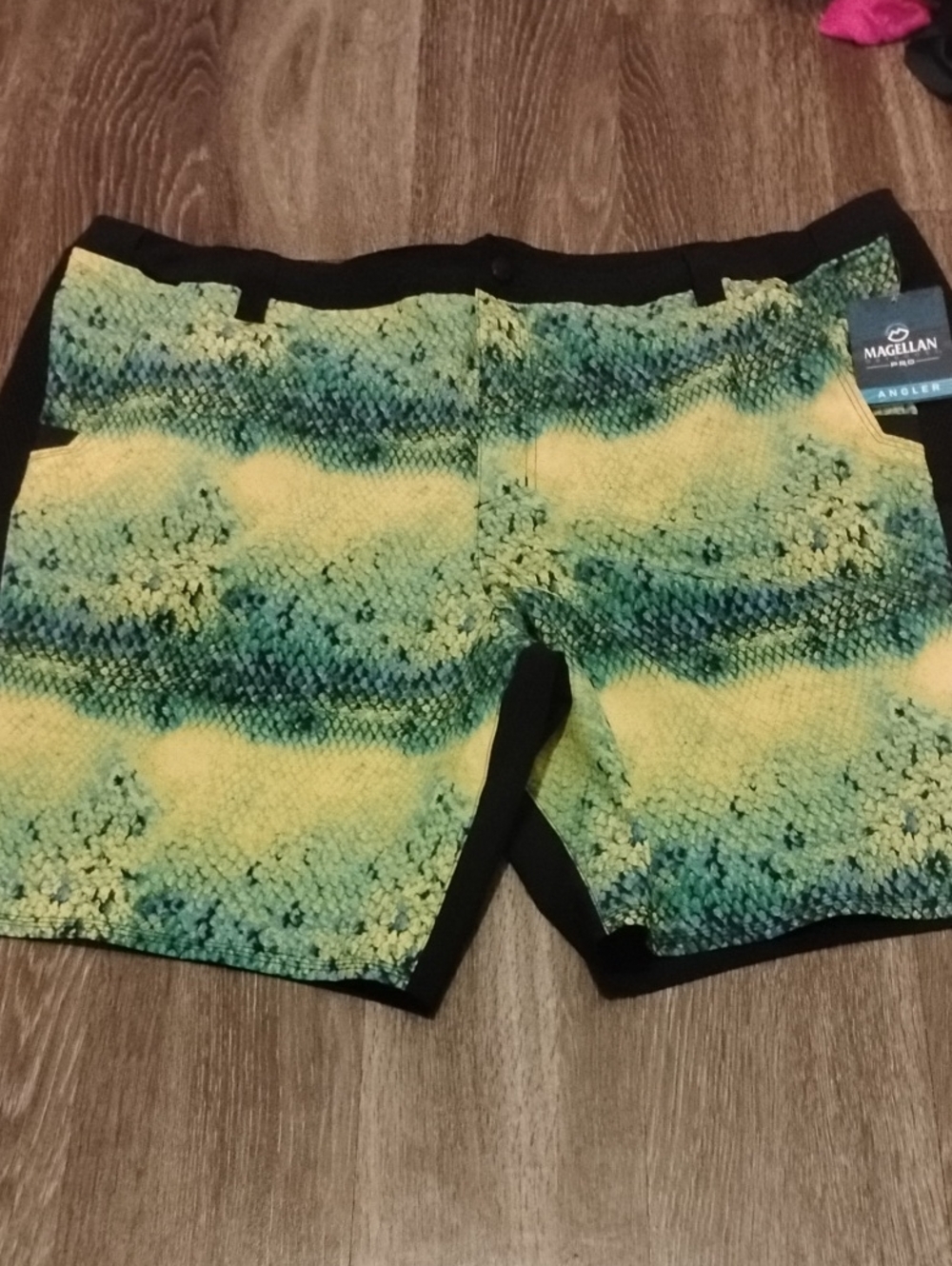 Magellan Outdoors Men's Green And Yellow Shorts In Size 3XL